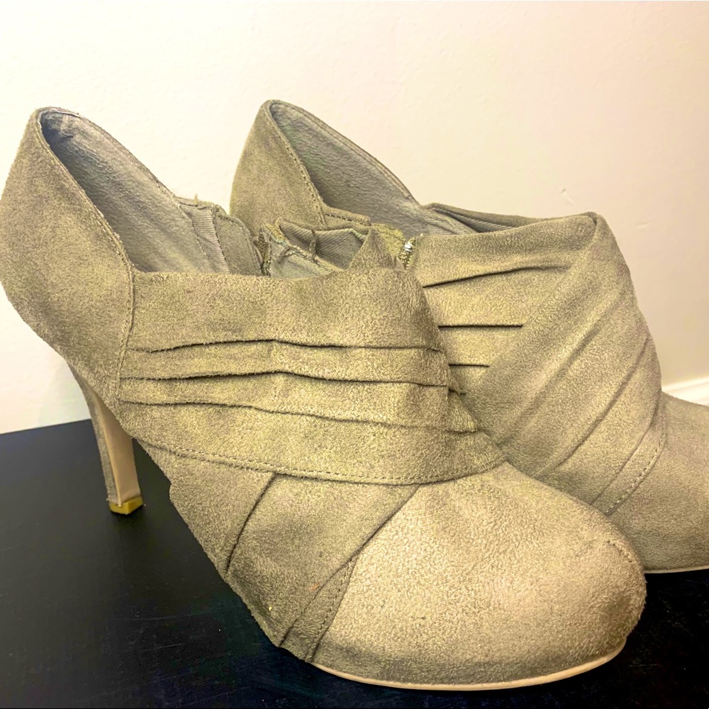 Mossimo Tan High Heels Size 8.5